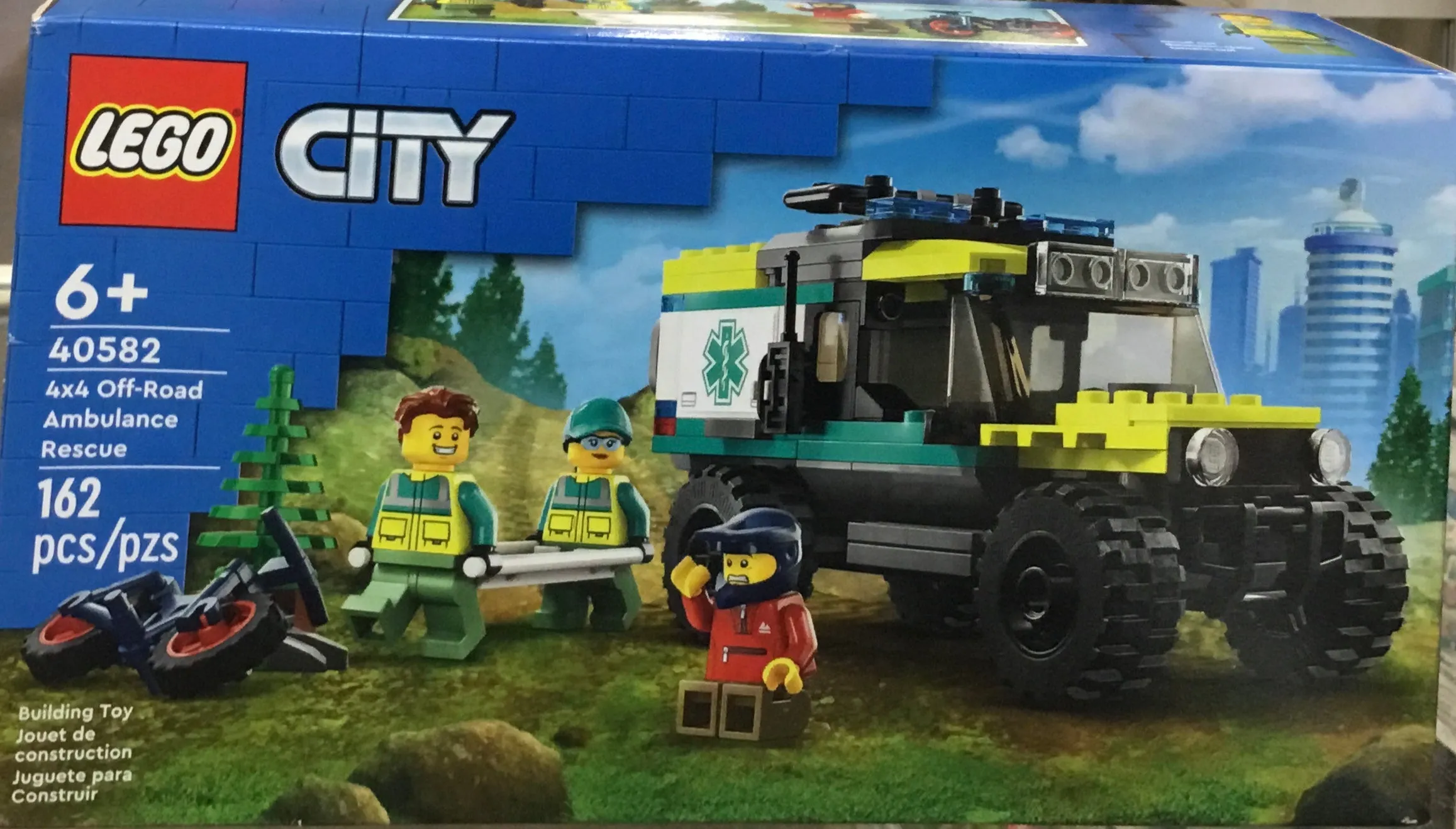 4x4 Off-Road Ambulance Rescue, 40582-1