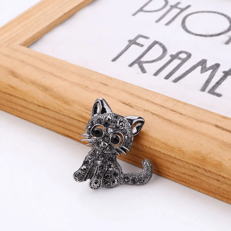 Stylish Antique Silver Cat Brooch  Perfect for CoatsShirts